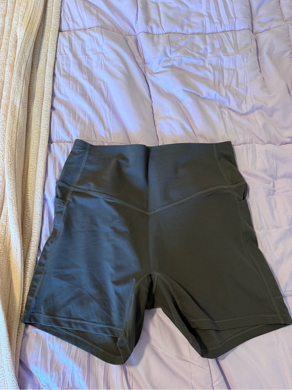 High-Waist Women’s Athletic Shorts in Gray